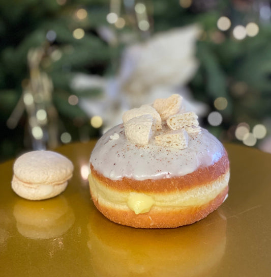 Limited Time: Eggnog Macaron