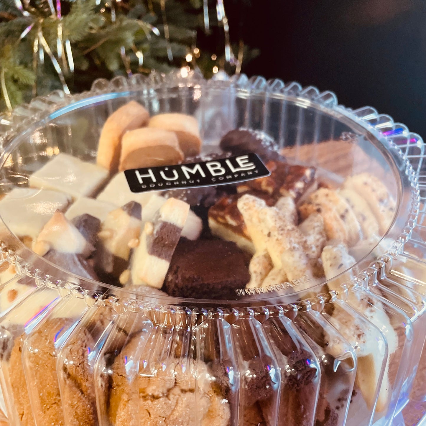 Holiday Cookie & Square Tray - 34Pc.